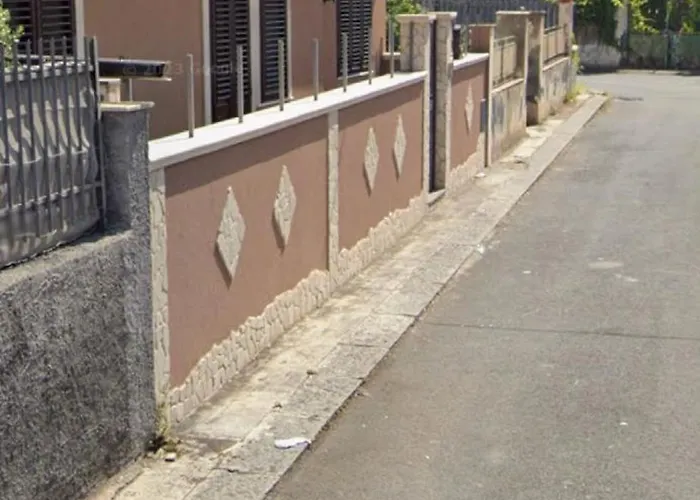 Temptation Airport Fontanarossa Shared House With Several Bed & Breakfast